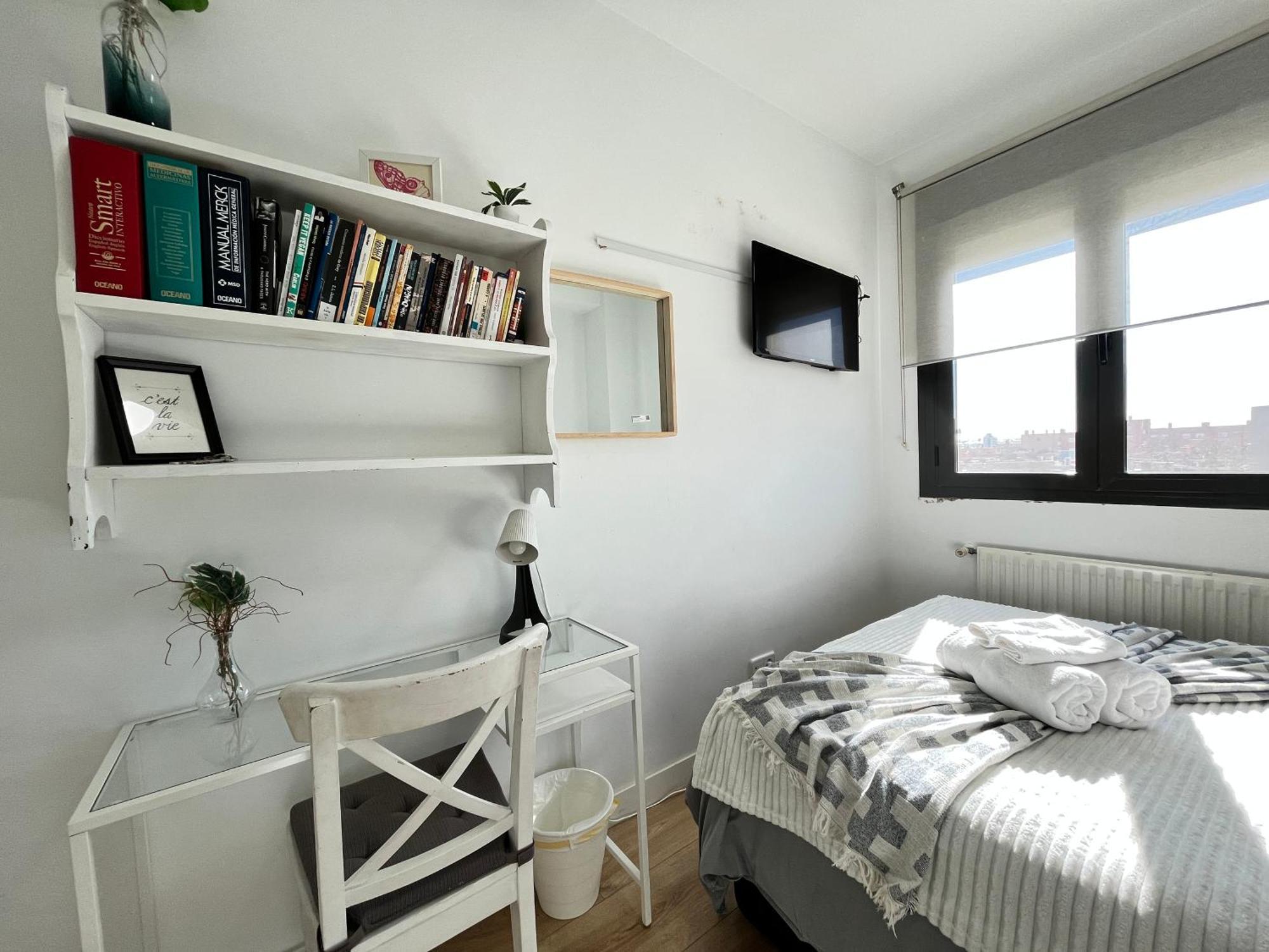 Habitacion Atocha Mendez Madrid Esterno foto